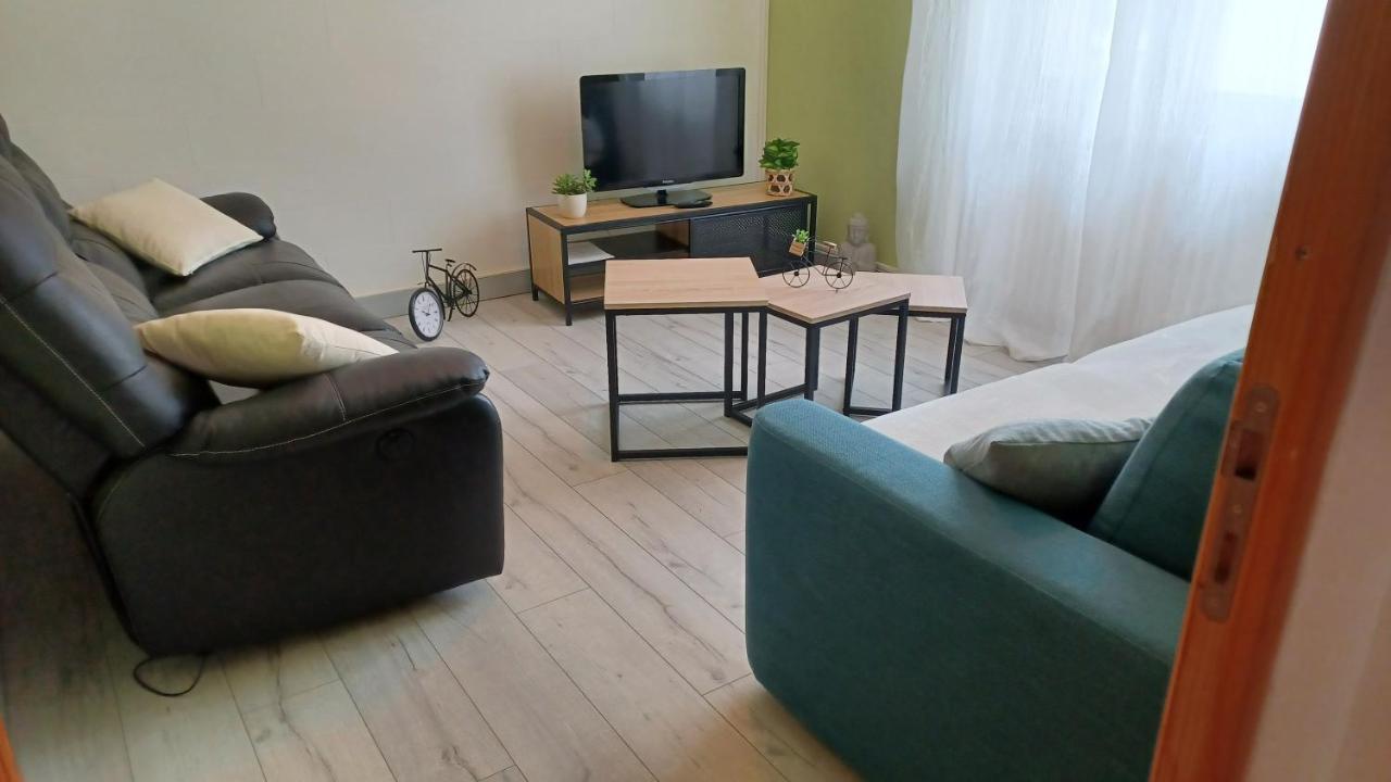 Appartement, La Route Des Grandes Alpes , 6 Couchages, Garage Pour Motards, Cyclistes, Possibilite De Studios Supplementaires, Si Plus De 6 Pers Fourneaux  エクステリア 写真